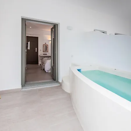 Bohemian Luxury Boutique Hotel, Adults Only 4* 纳乌萨