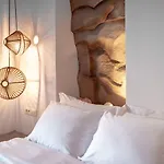 מלון Bohemian Luxury Boutique Hotel, Adults Only נאוסה