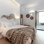 Bohemian Luxury Boutique Hotel, Adults Only מלון