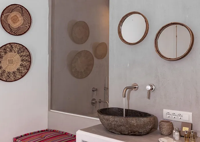 Bohemian Luxury Boutique Hotel, Adults Only 4* Naousa